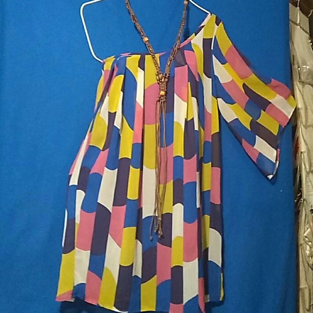 About style - Picture 2 of 2
